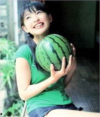 大城网红吃瓜事件真相视频,真相视频曝光背后的惊人内幕